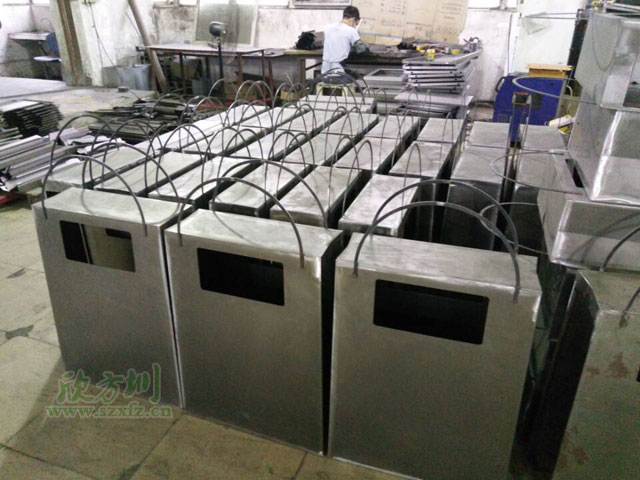 手提袋造型果皮箱